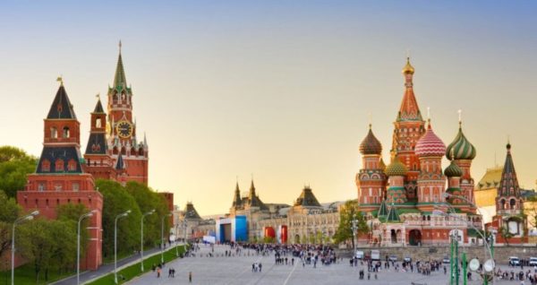 rusija-panorama-trga-moskva